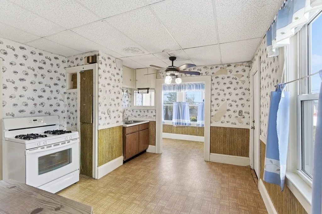 Photo of 284 Beacon St