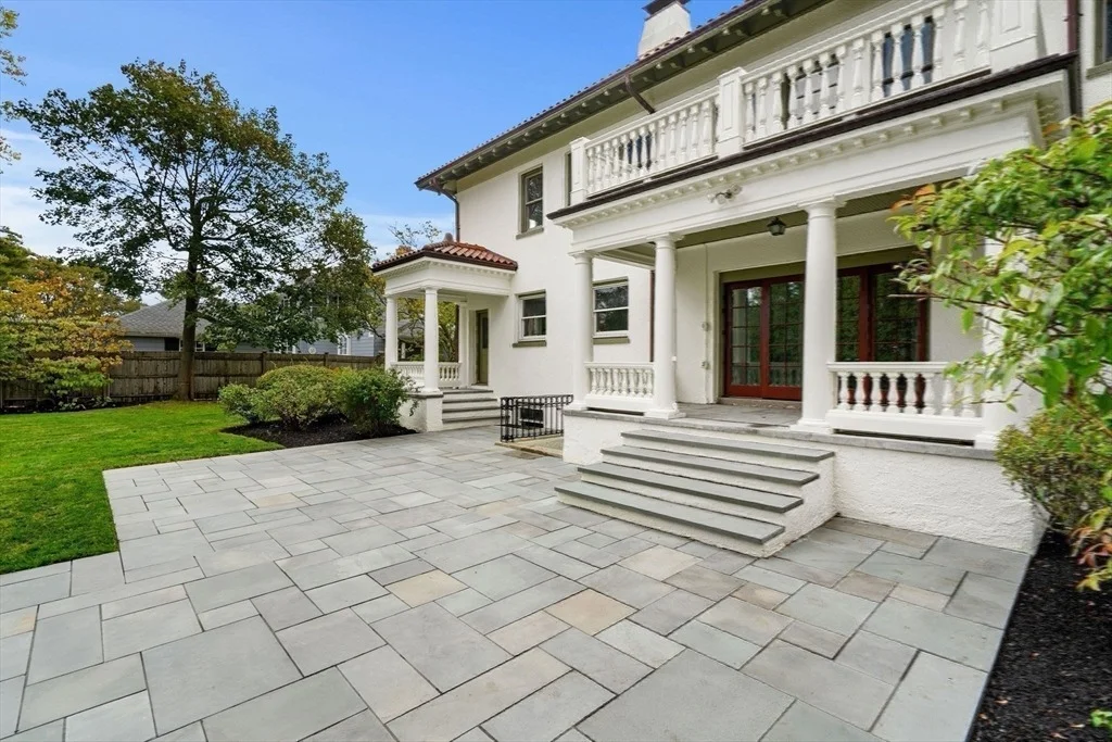 Photo of 2 Ocean Avenue