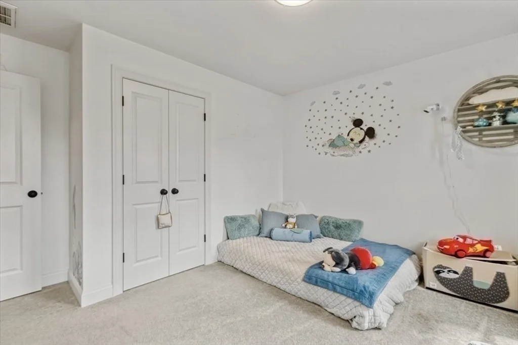 Photo of 4 Barrows Brook Cir