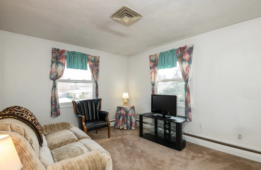 Photo of 3 Anne Dr