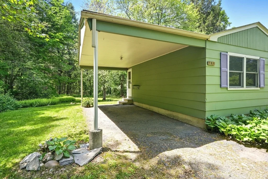 Photo of 161 Farmington Rd