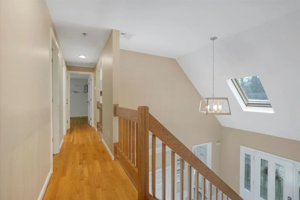 Photo of 20 Ortolani Cir