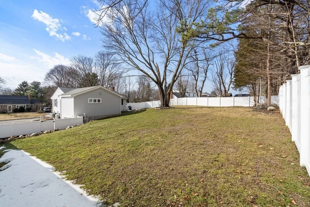 Photo of 38 Irving Dr