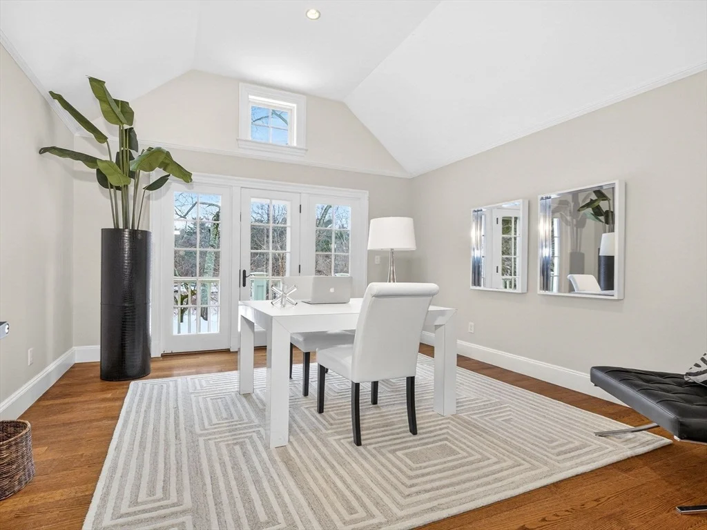 Photo of 12 Winding River Cir