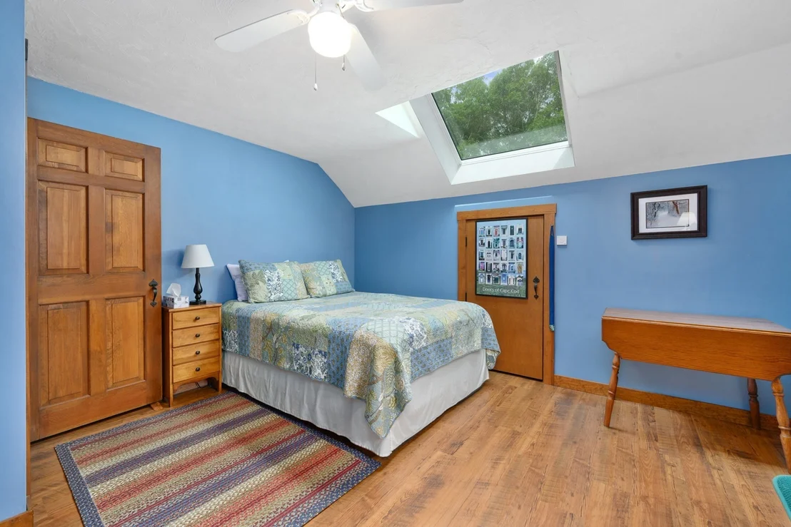 Photo of 8 Crestview Dr Ext