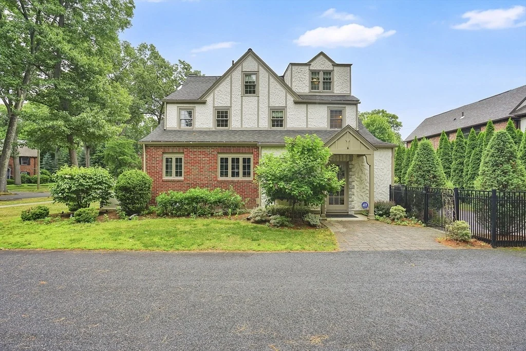 Photo of 70 Dover Road