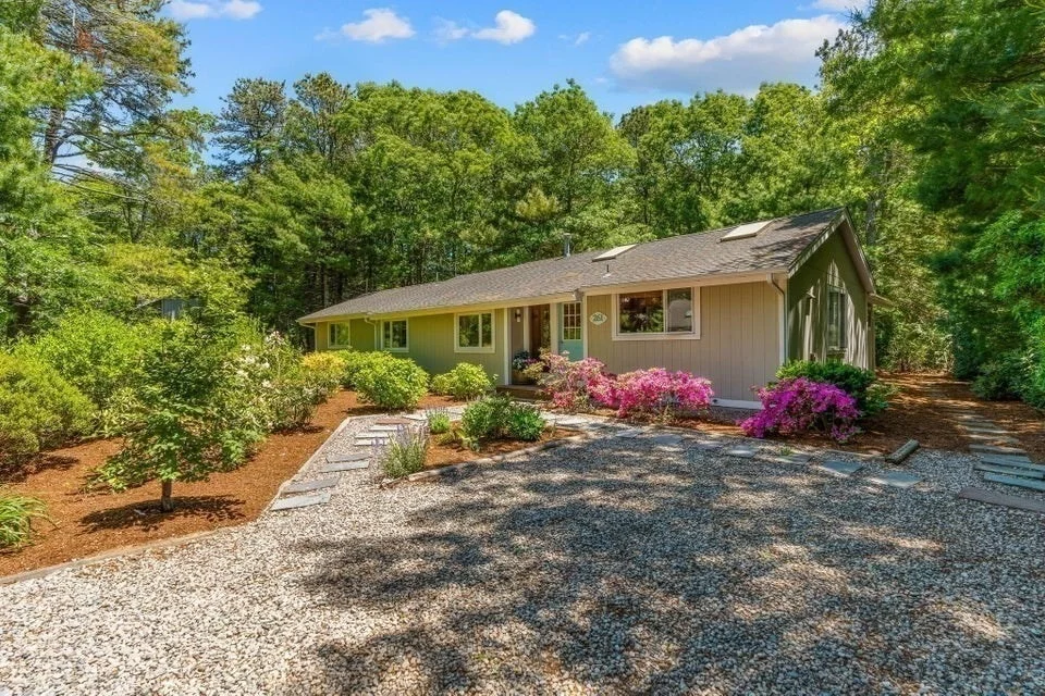 Photo of 261 Fells Pond Road