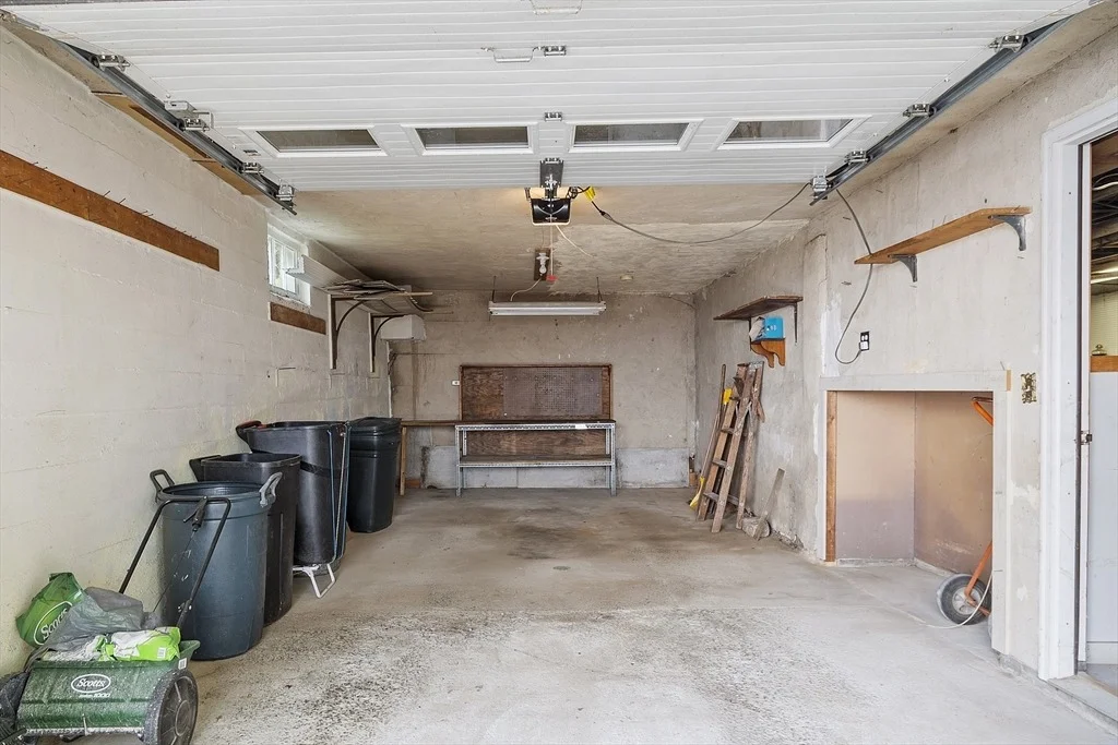 Photo of 5 Hoover Ave