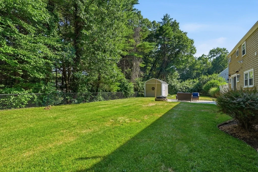 Photo of 10 Independence Ln