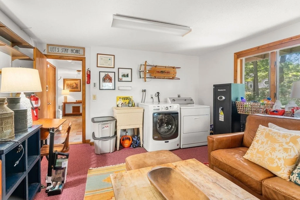 Photo of 679 Poponessett Road