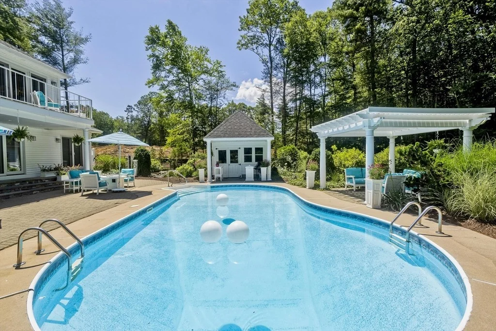 Photo of 183 Loomis Rdg