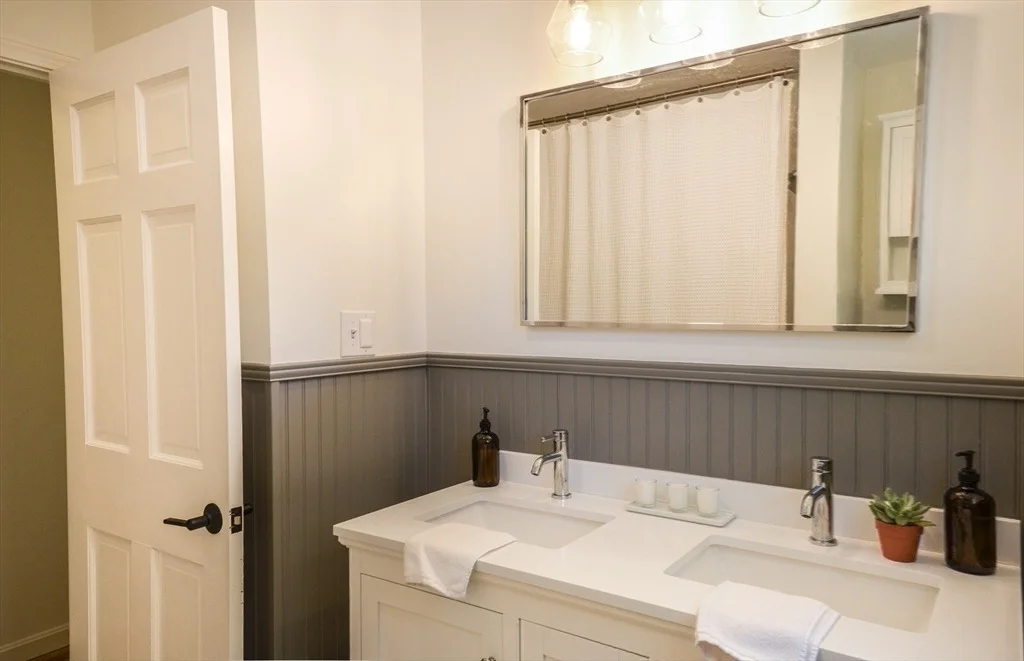 Photo of 280 Randall Rd