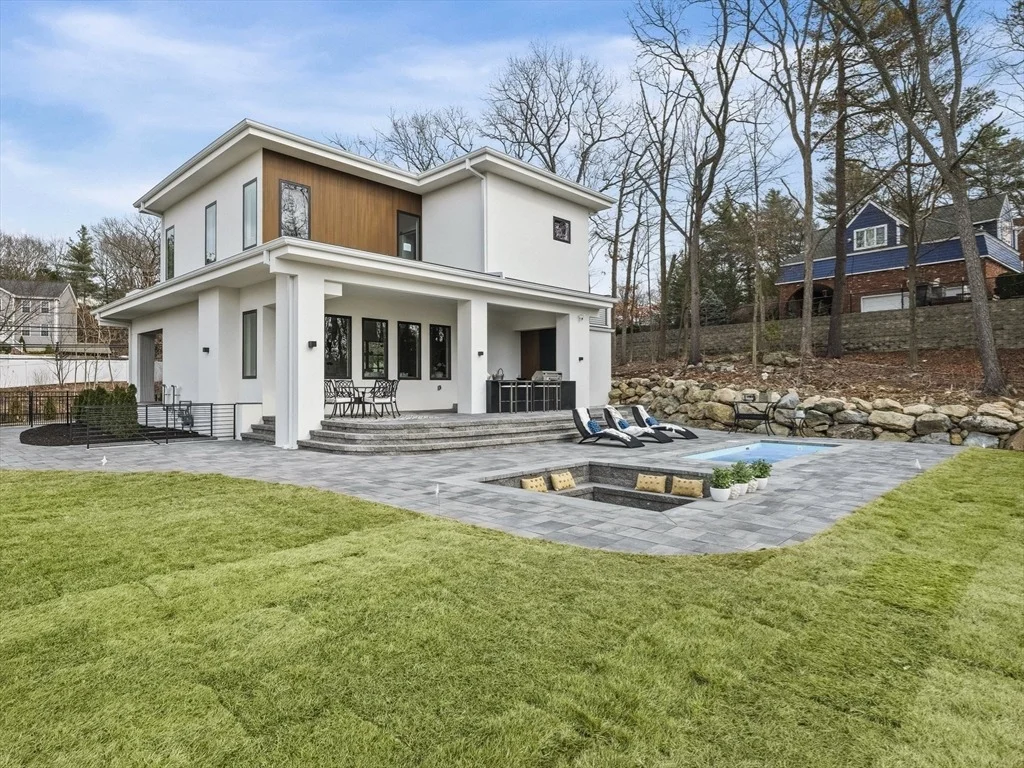 Photo of 225 Walnut St