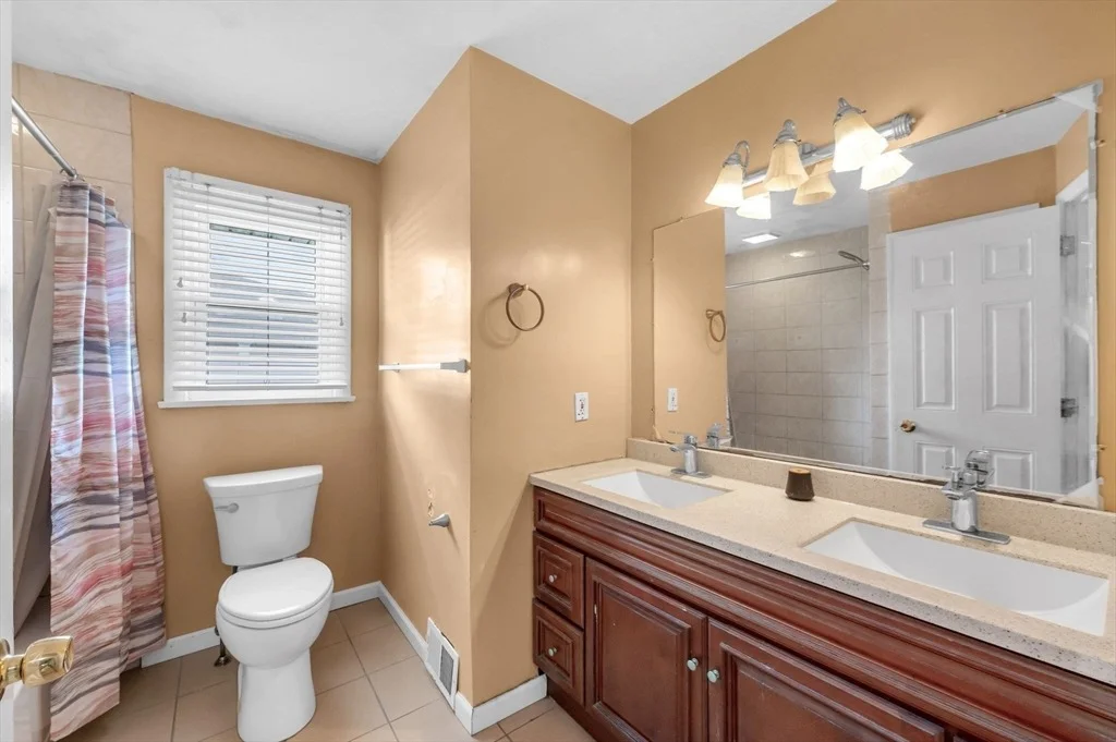 Photo of 72 Paulson Dr