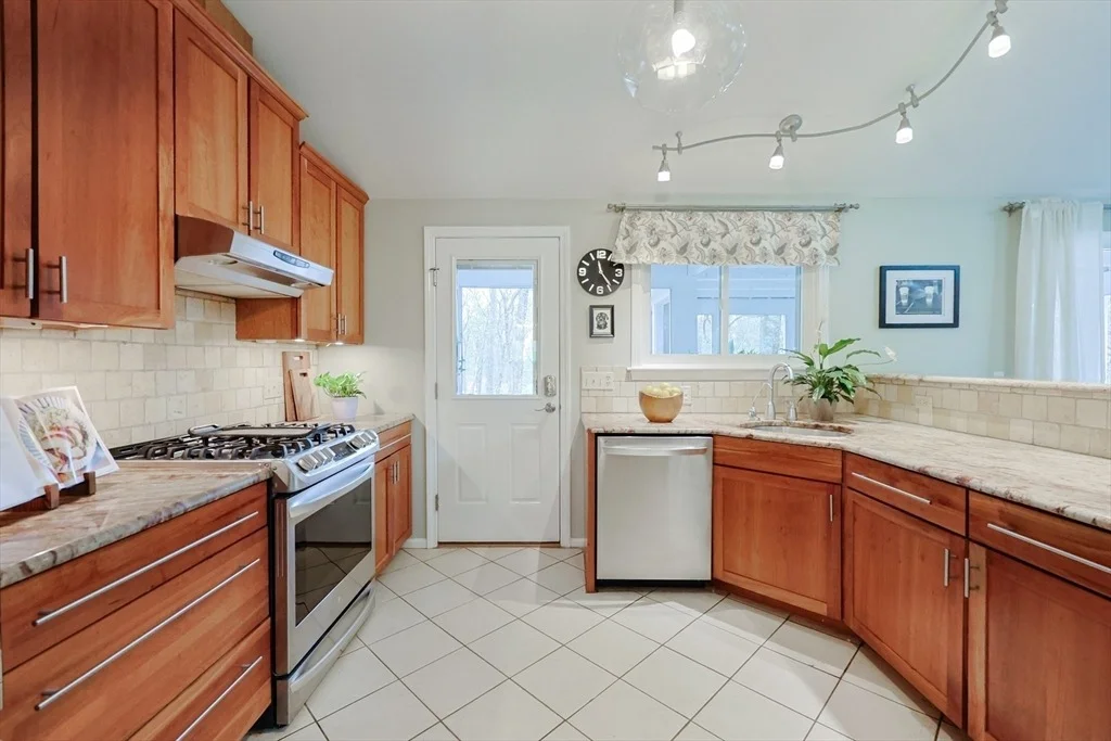Photo of 61 Stagecoach Dr