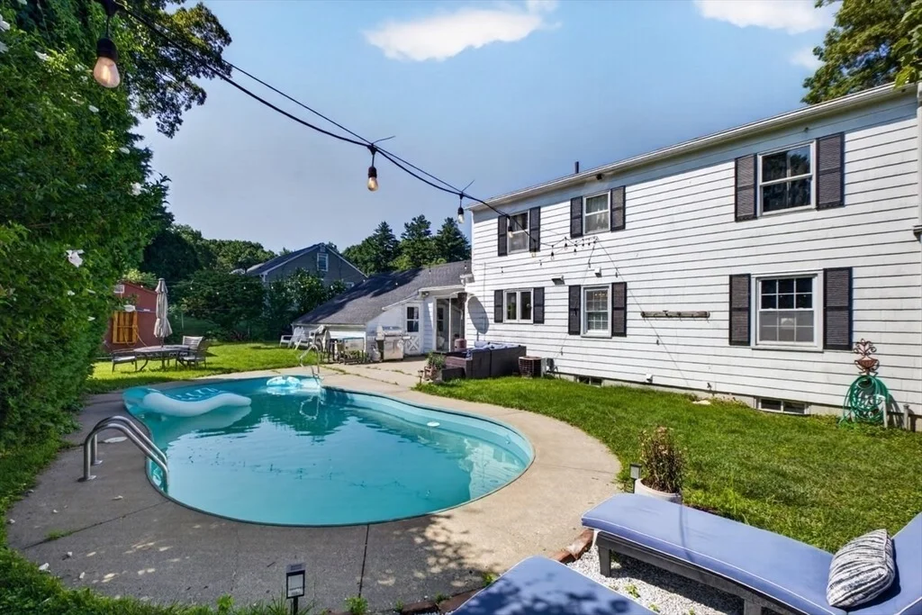 Photo of 20 Westernview Cir