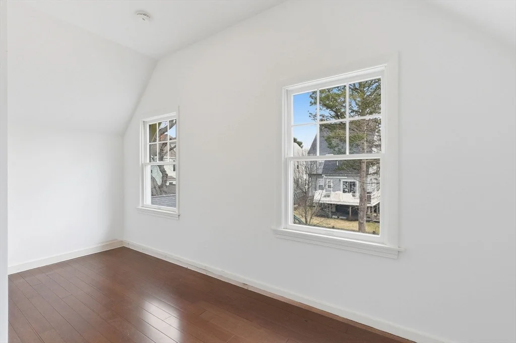 Photo of 79 Florence Ave