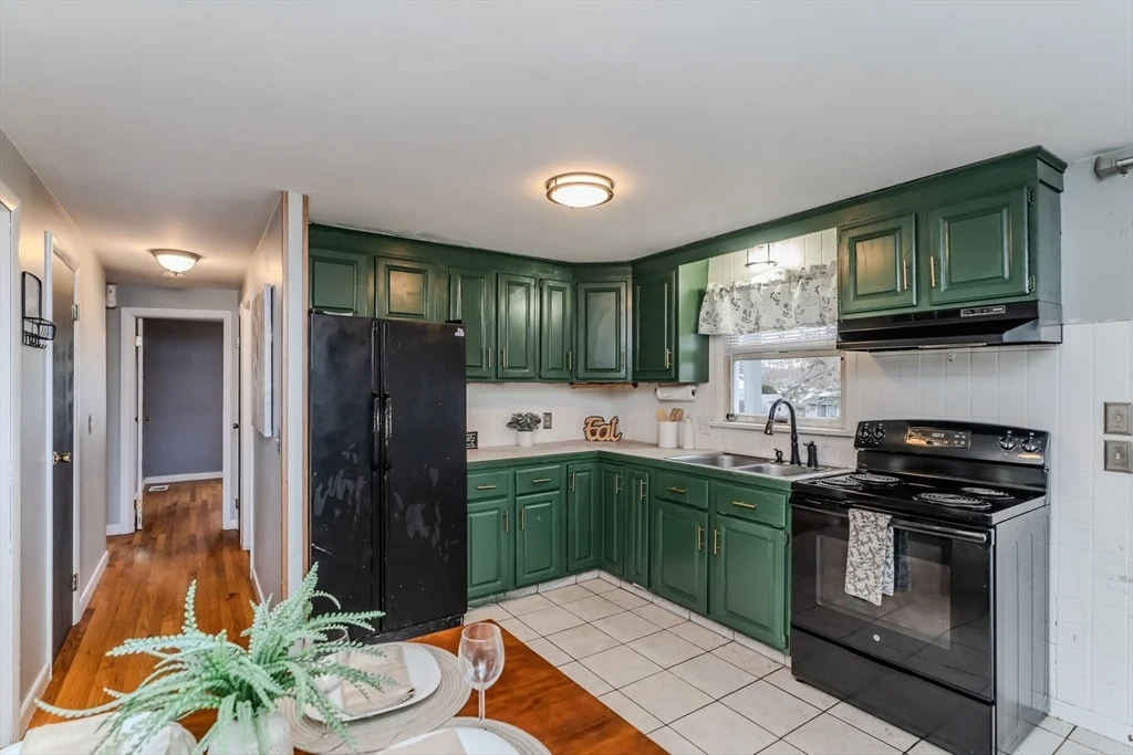 Photo of 28 Birch Glen Rd