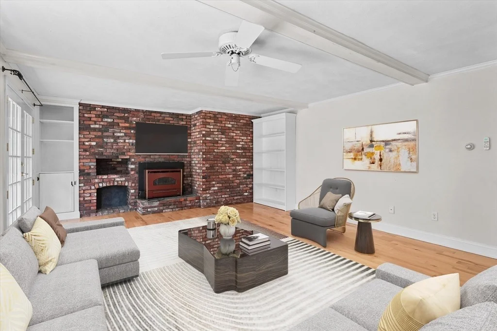Photo of 8 Birch Ln