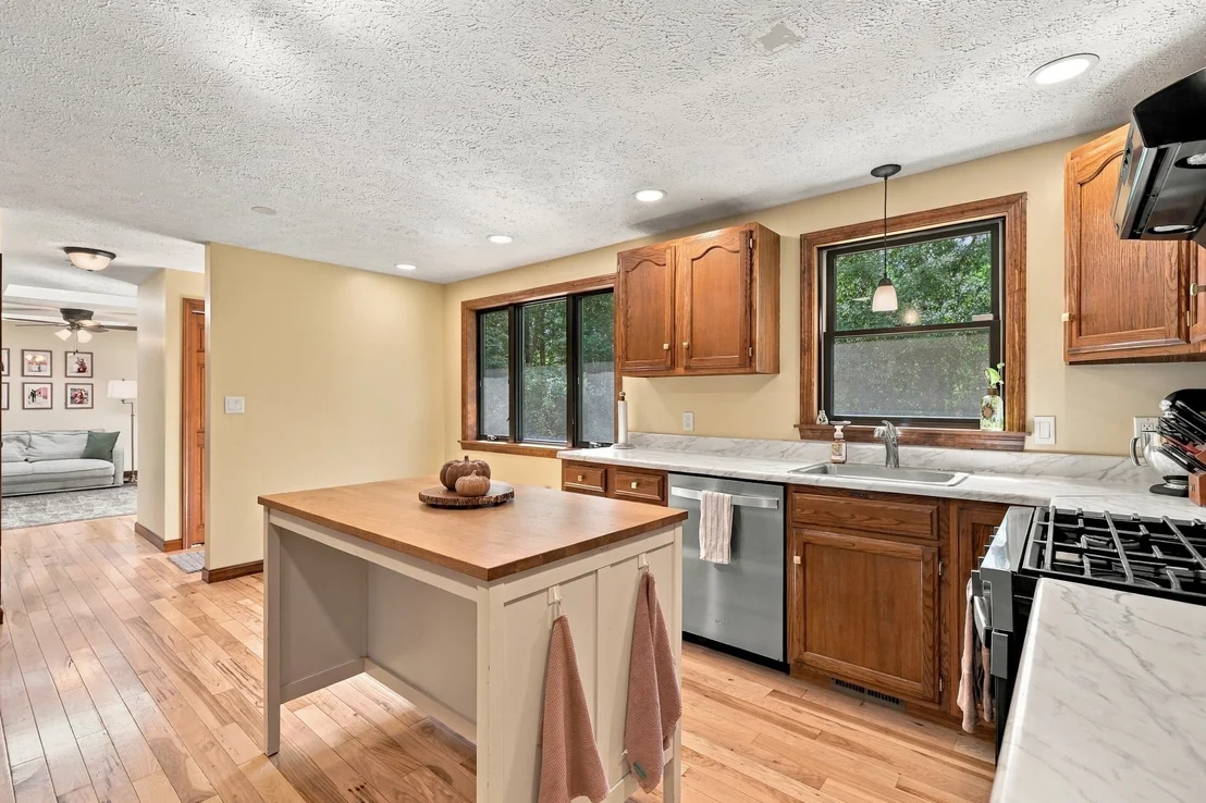 Photo of 60 Bailey Road
