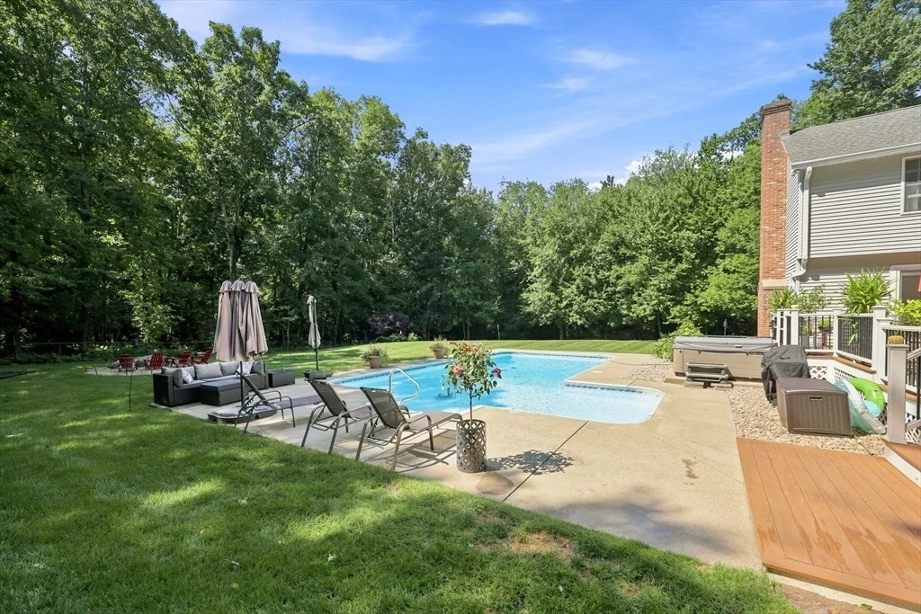 Photo of 7 Deer Run Dr