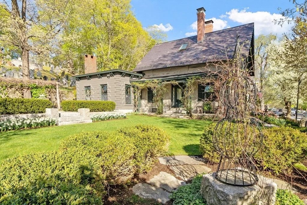 Photo of 23 Lexington Road