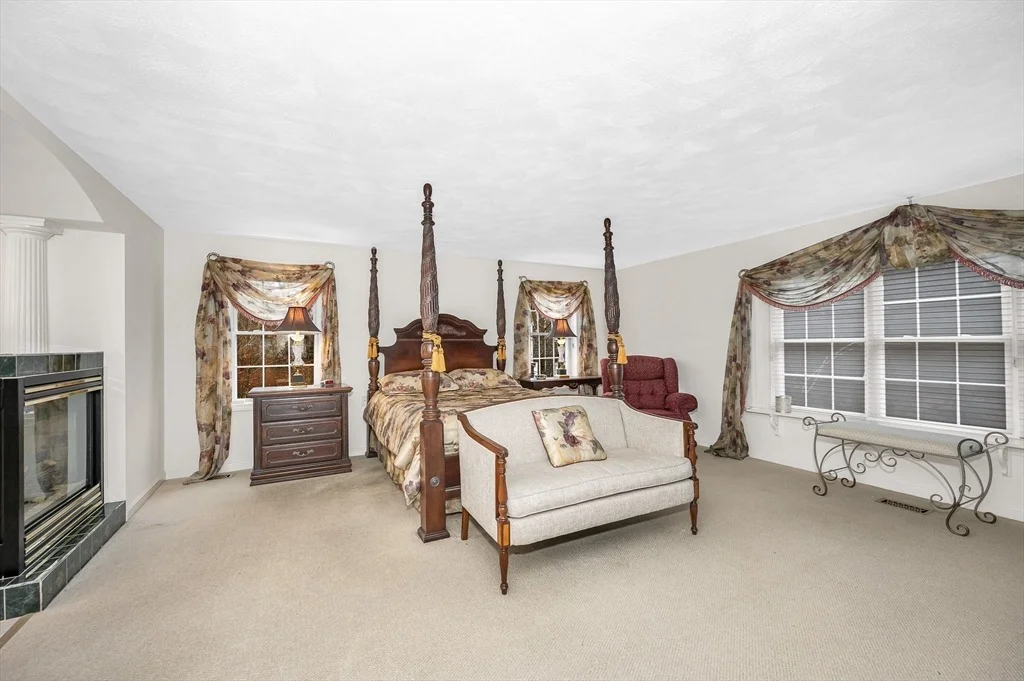 Photo of 454 Dunstable Road