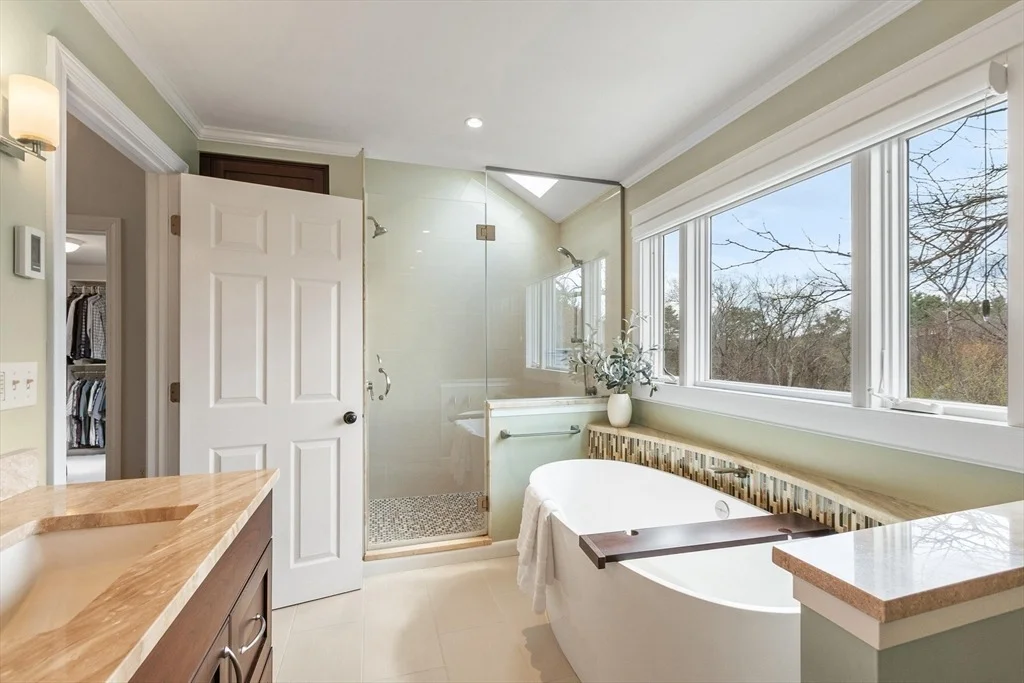 Photo of 18 Robert Rd