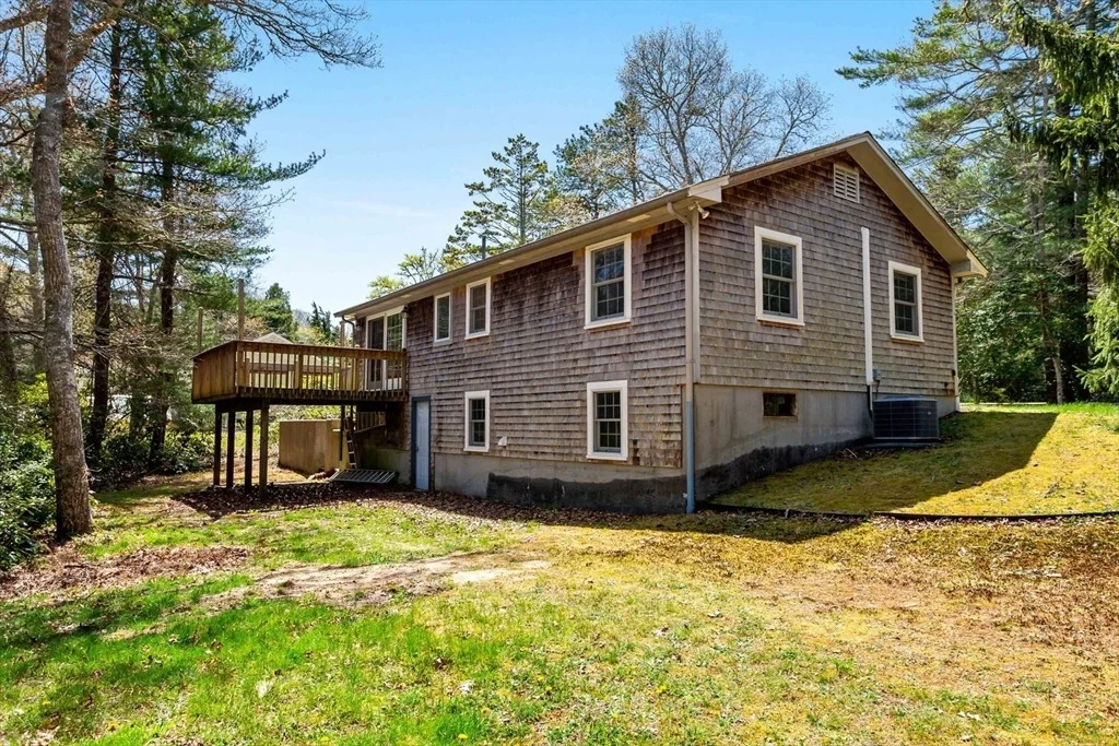 Photo of 1092 Osterville West Barnstable Rd