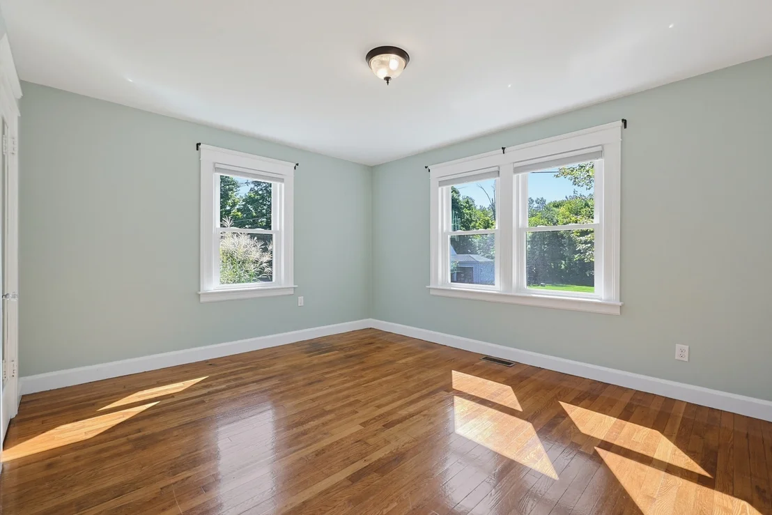Photo of 191 Whitins Rd