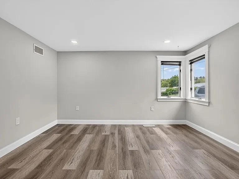 Photo of 23 Cove Rd