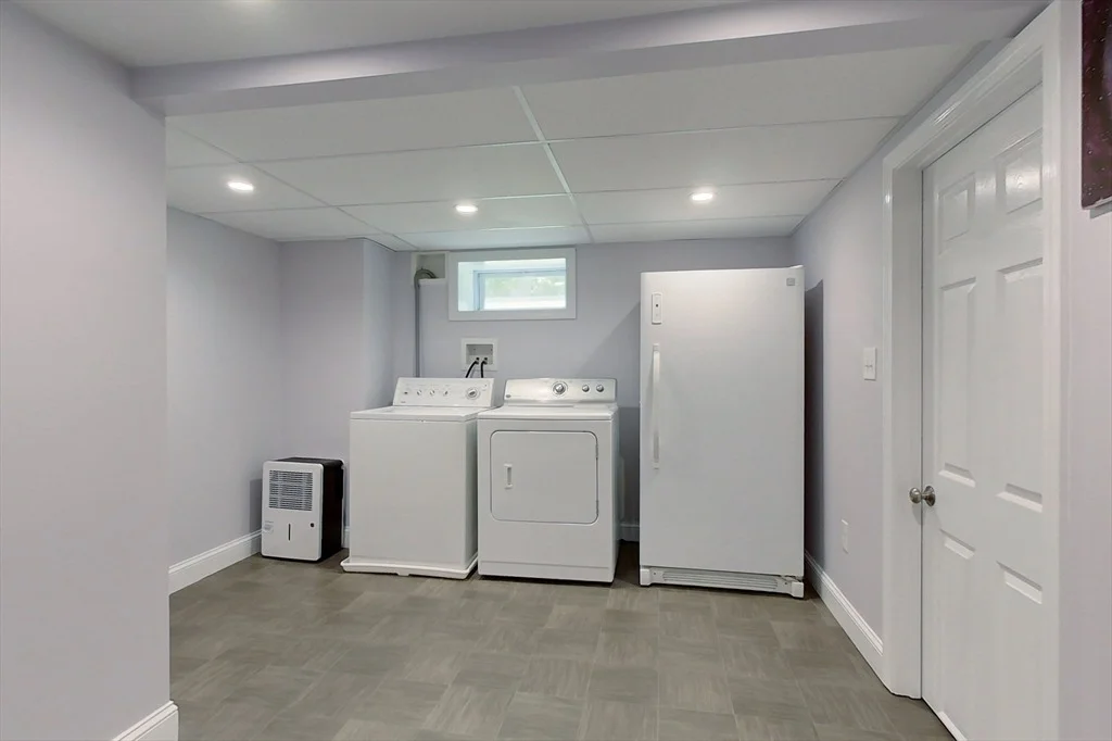 Photo of 21 Hyacinth Dr