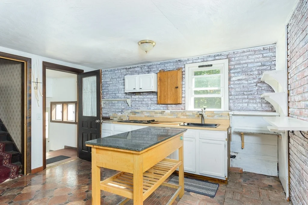 Photo of 34 Putnam Lane