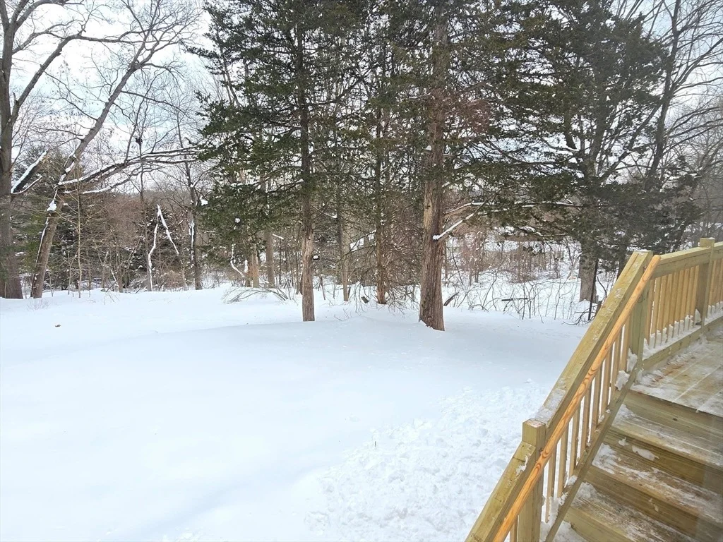 Photo of 37 Riverview Dr