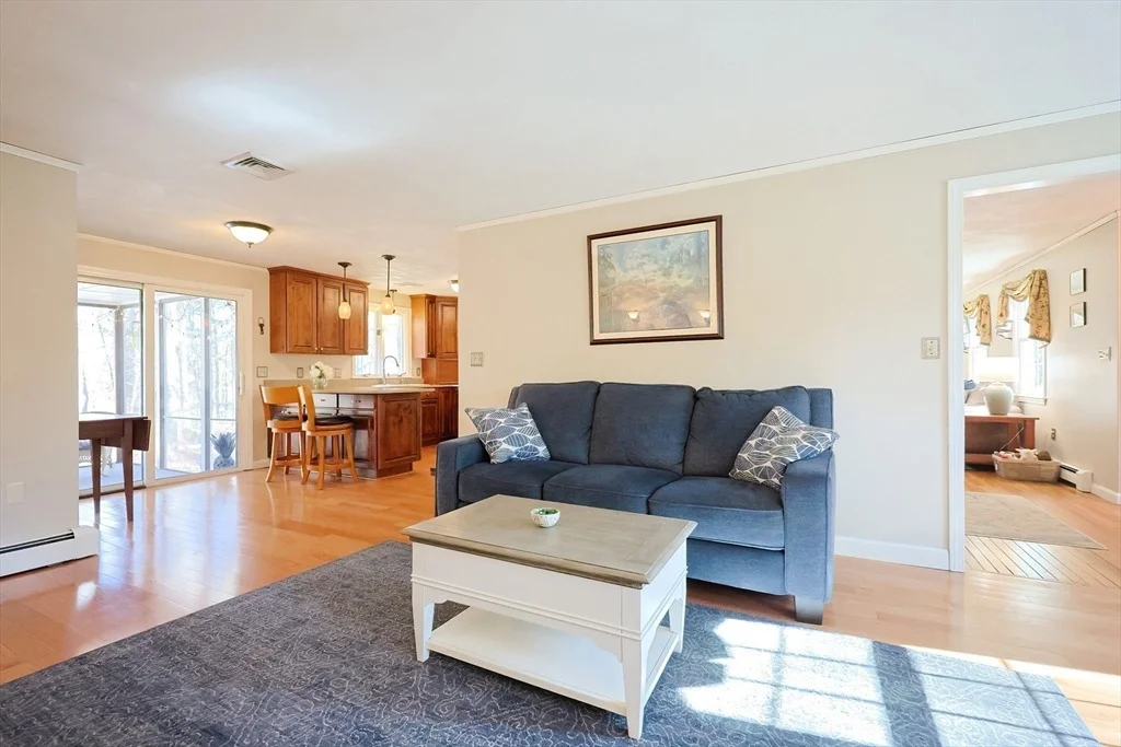 Photo of 25 Miscoe Brook Dr