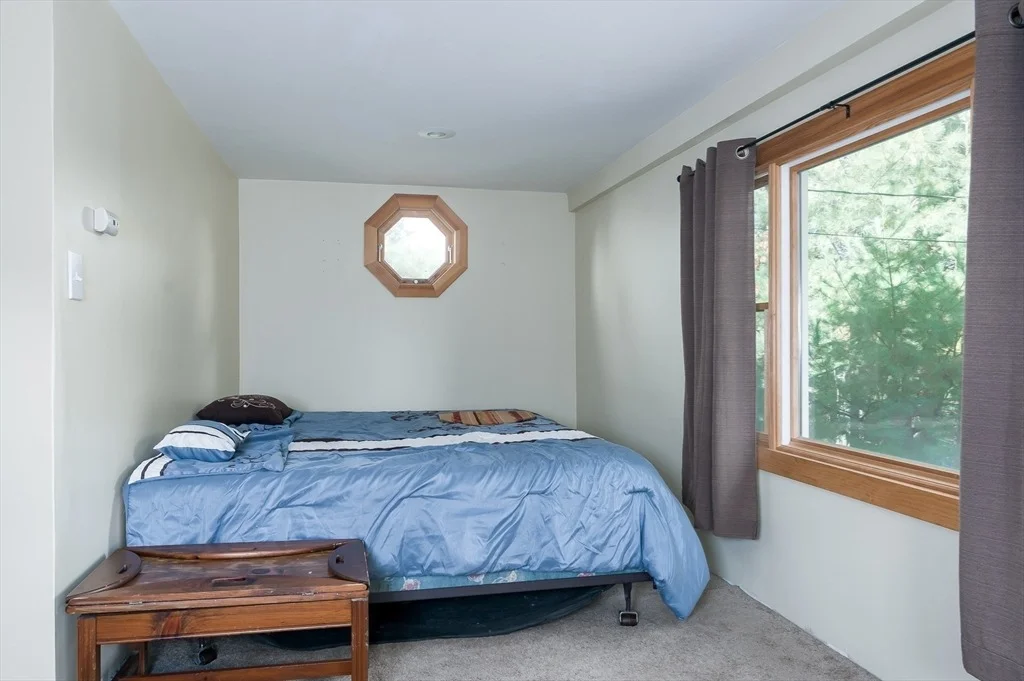 Photo of 19 Black Point Rd