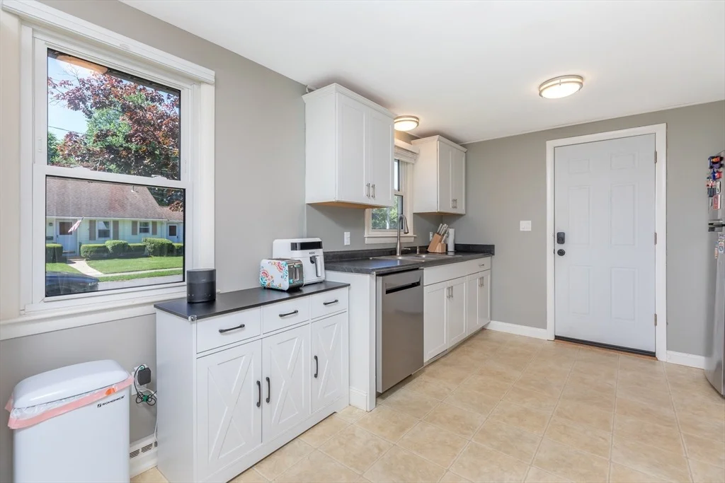 Photo of 65 Margaret Dr