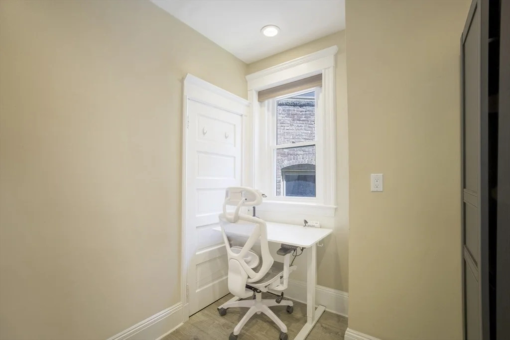 Photo of Unit 1 at 12 Colbourne Crescent