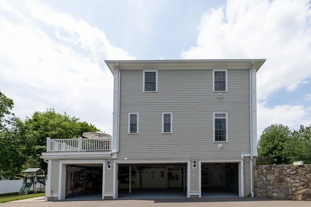 Photo of 3 Great Acres Dr