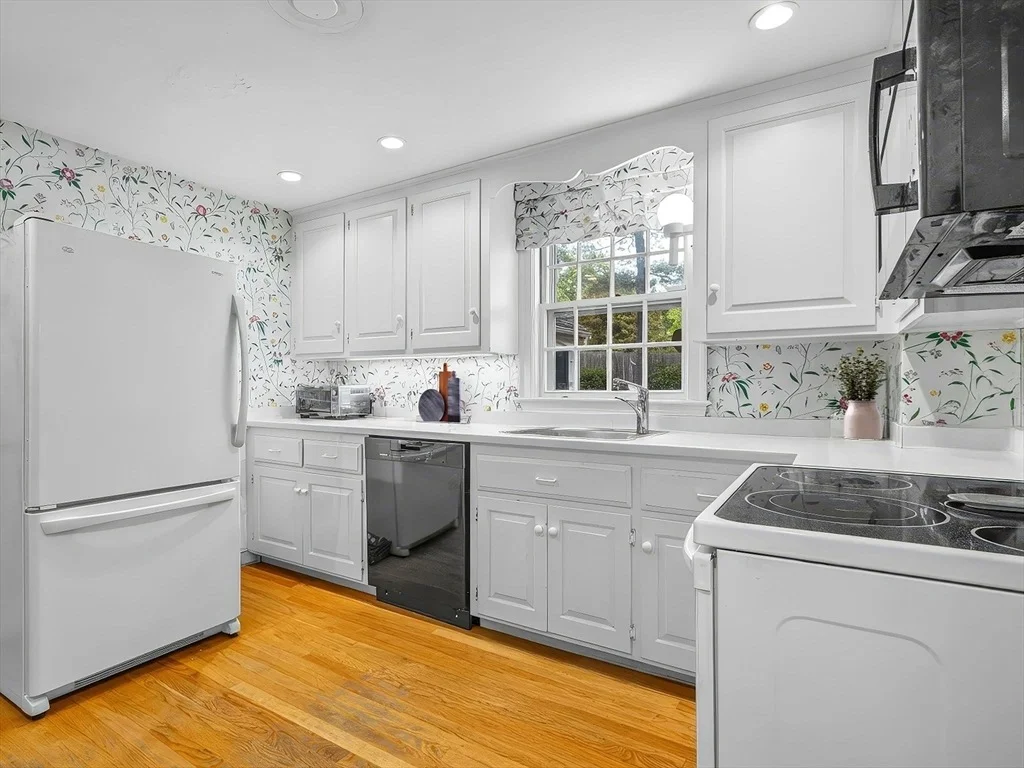 Photo of 45 Mayo Rd