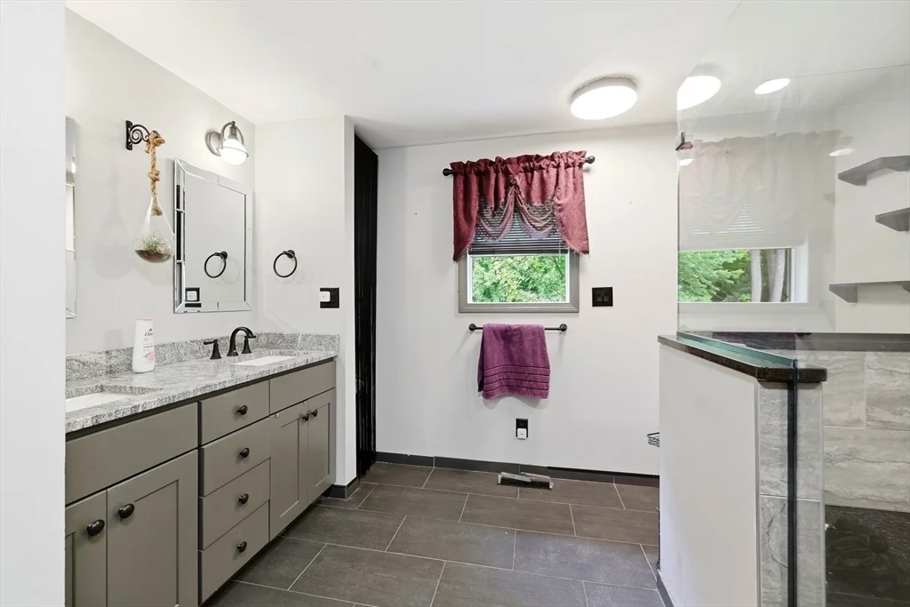 Photo of 108 Oak Knolls Circle