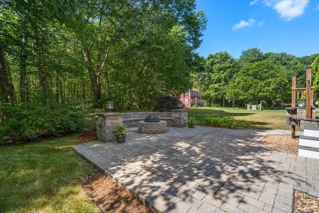 Photo of 6 Crockett Cir