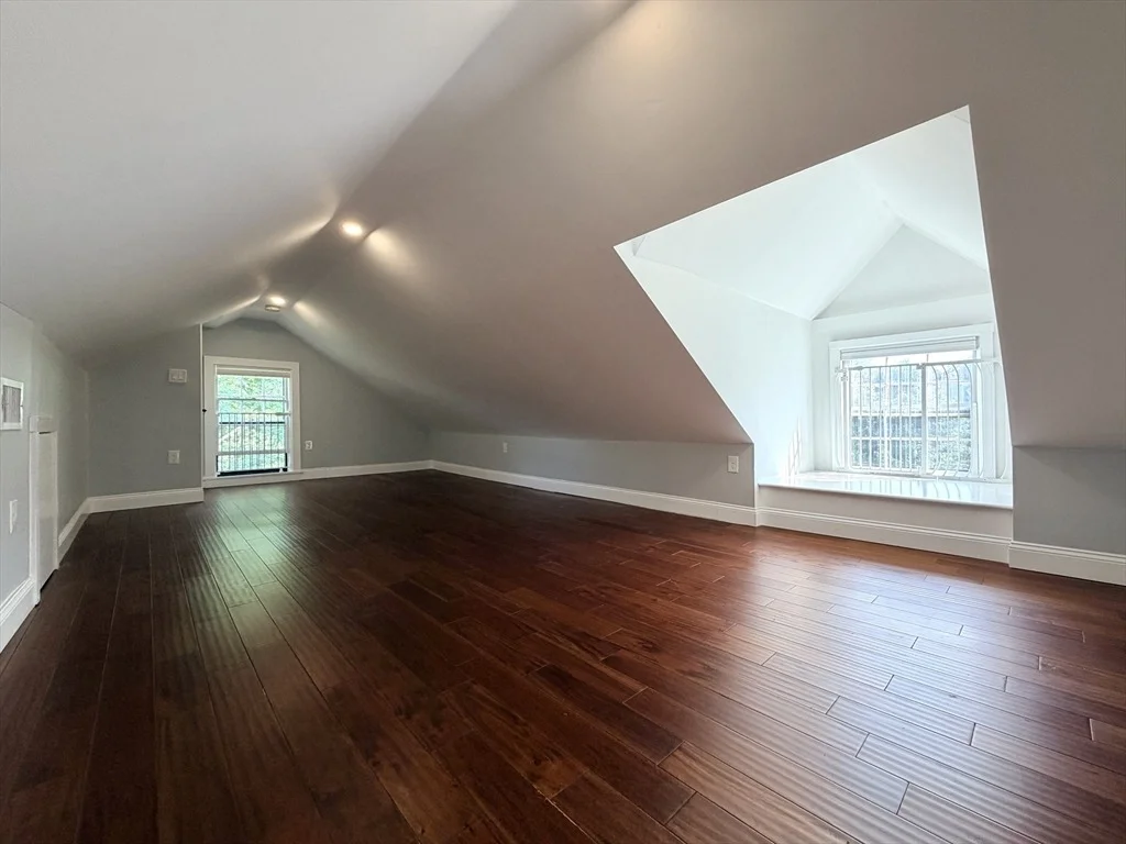 Photo of 21 Maple Street