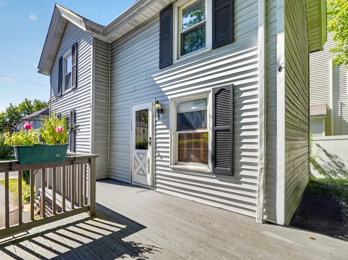 Photo of 79 Maple Street