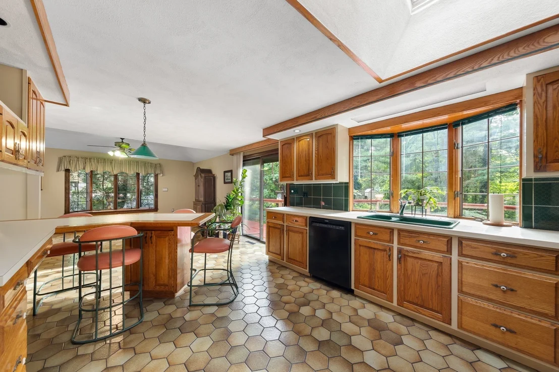 Photo of 42 Freeport Dr
