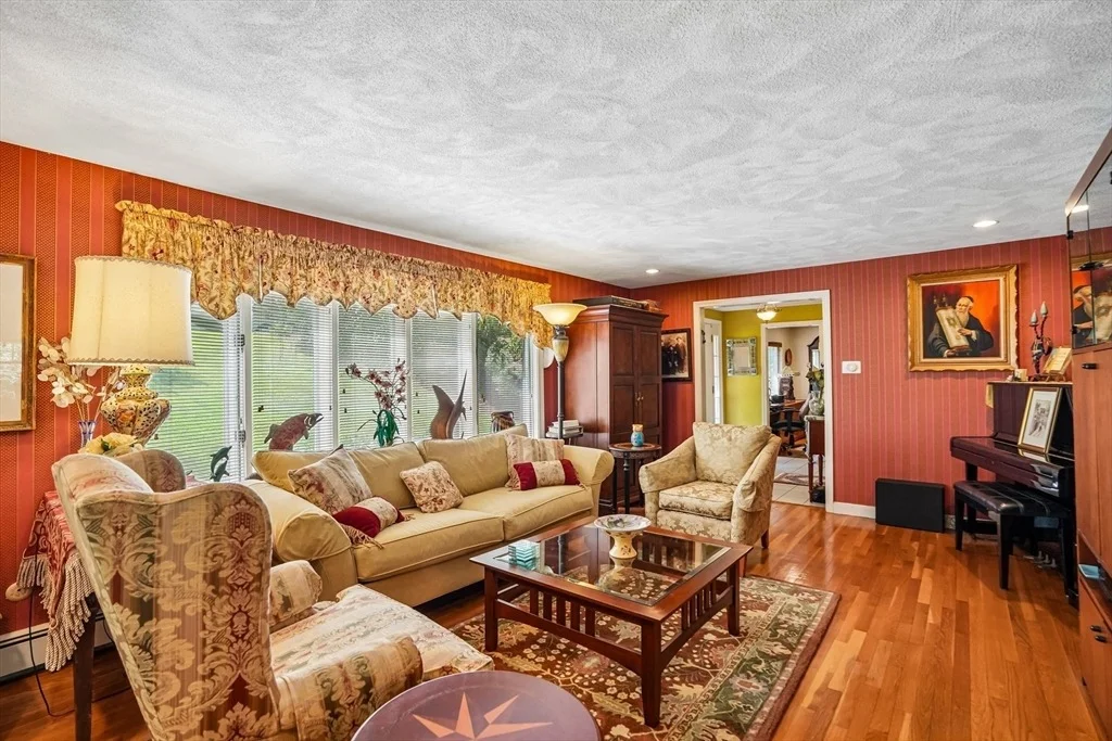 Photo of 33 Carter Drive