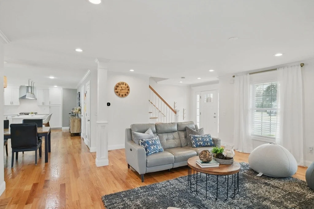 Photo of 4 Willow Brook Lane