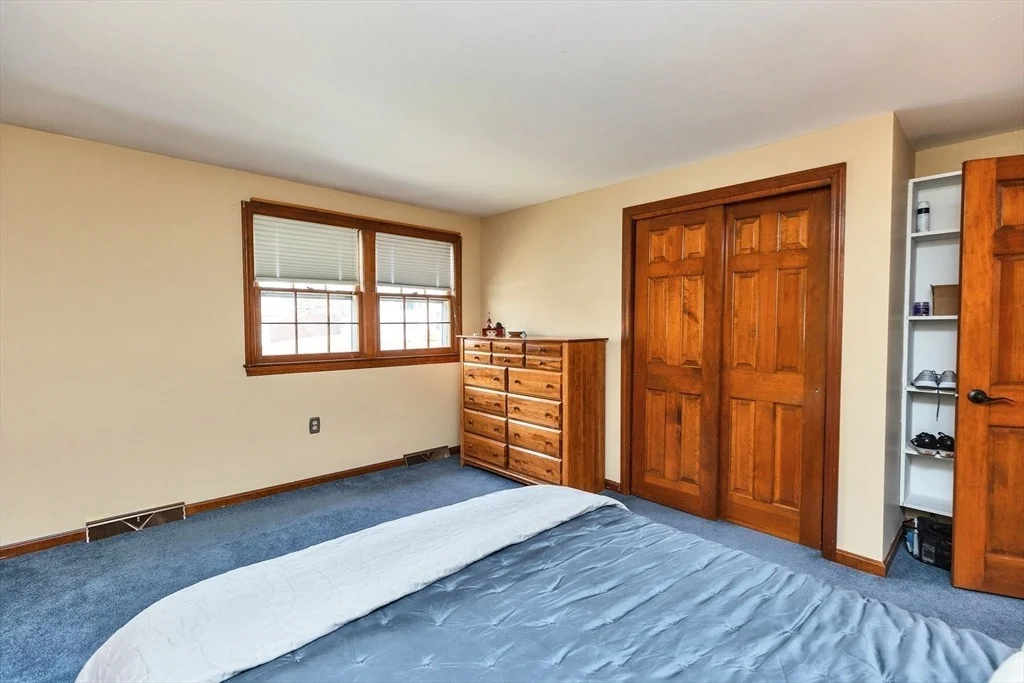 Photo of 22 Taschereau Blvd.