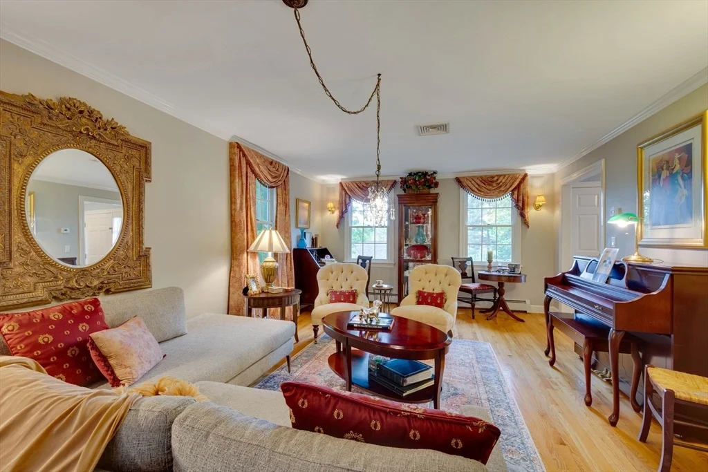 Photo of 6 Samoset Rd