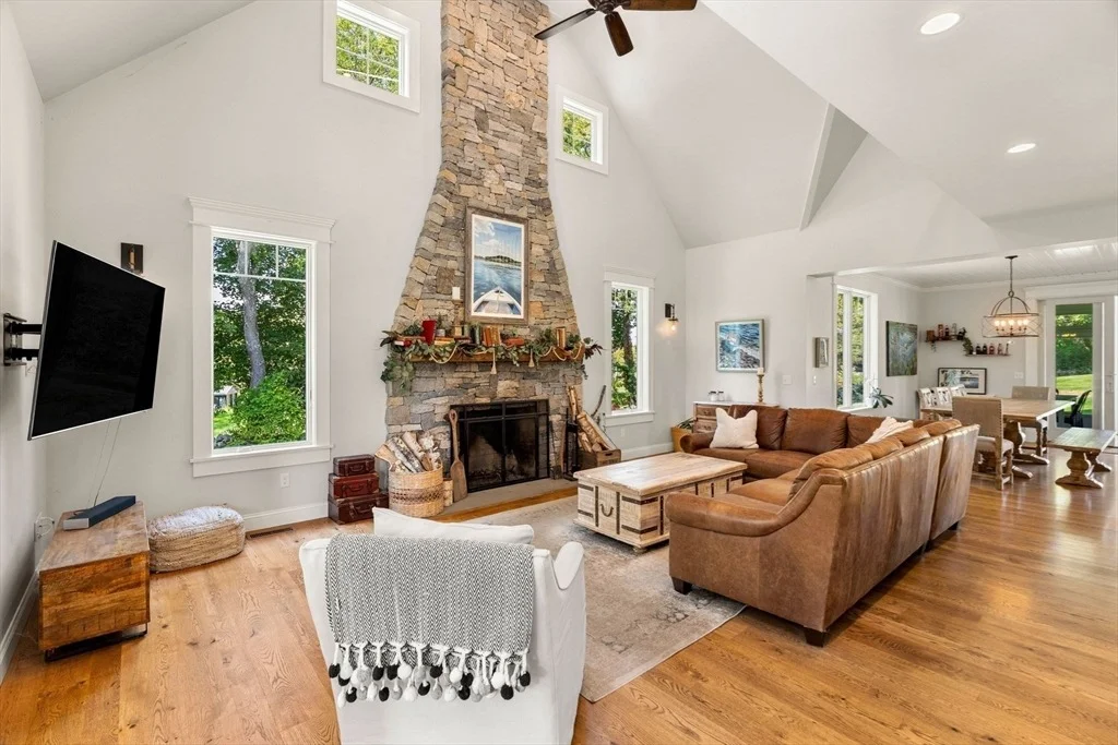 Photo of 2 Riverview Hill